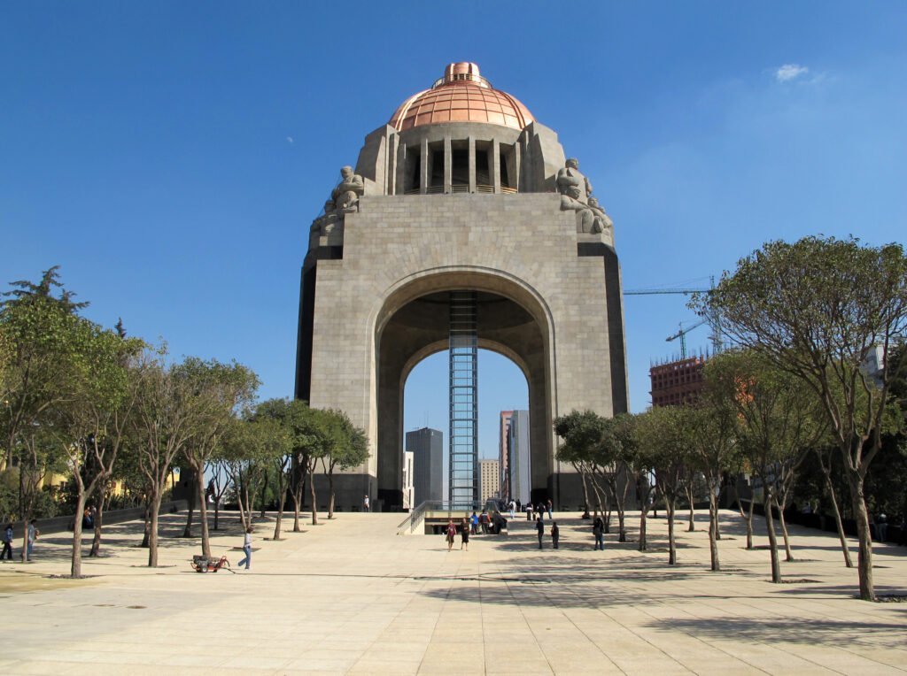 Monumentos Importantes de la Cultura Mexicana: Monumento a la Revolucion