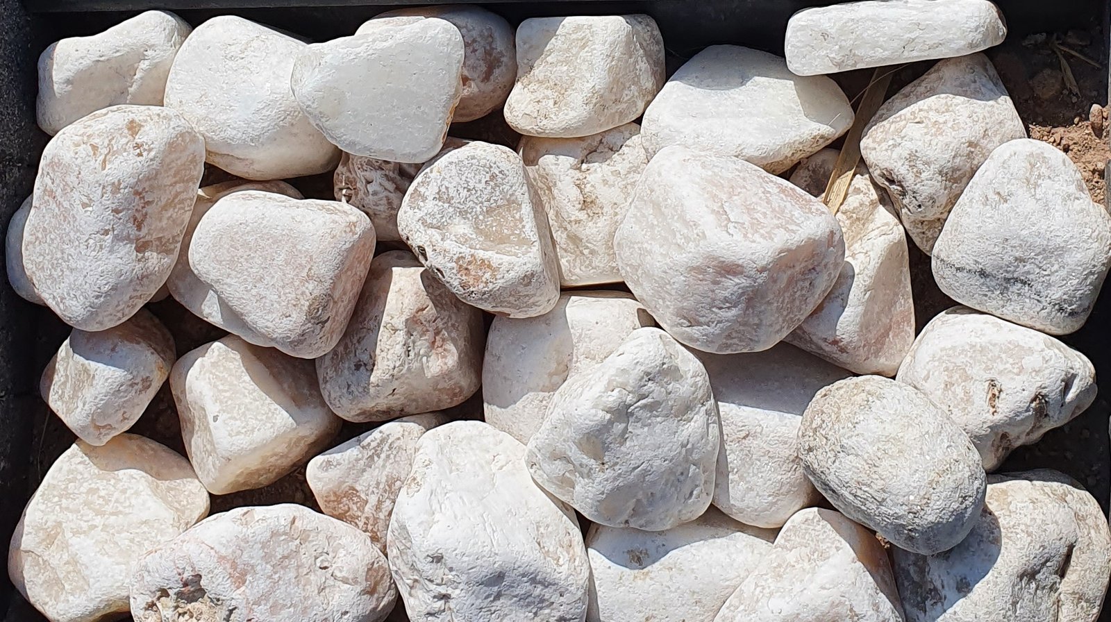 Piedra Tomboleada — muestra del material