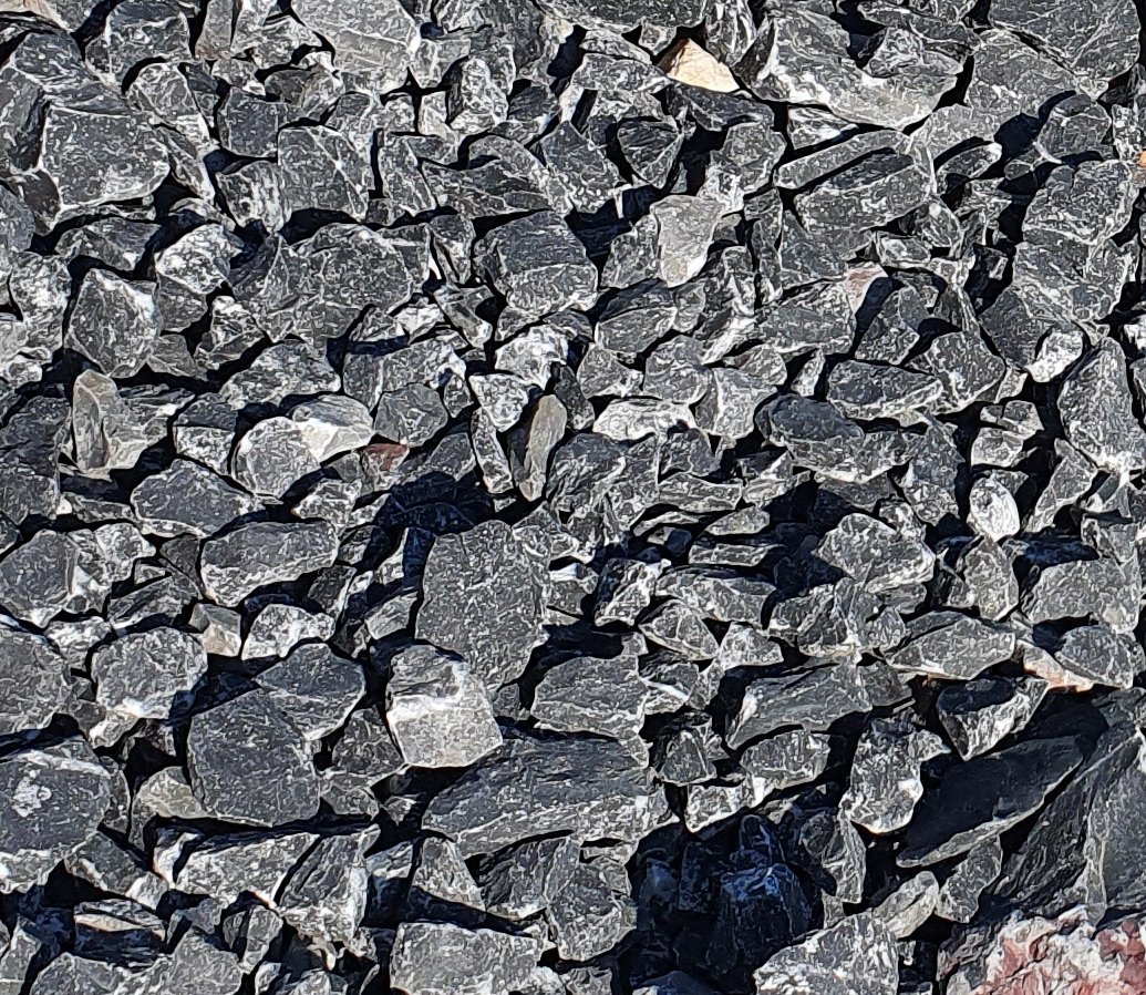 Piedra Grano Triturado Negro — muestra del material