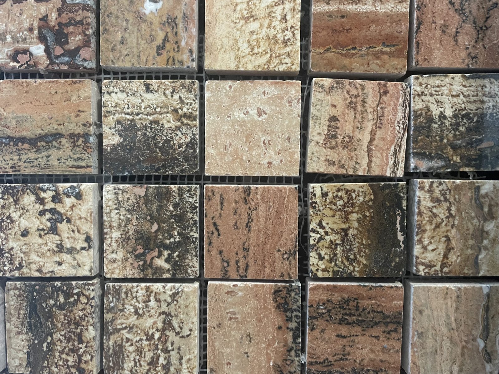 Fiorito rojo cuadros 4.5 — muestra del material